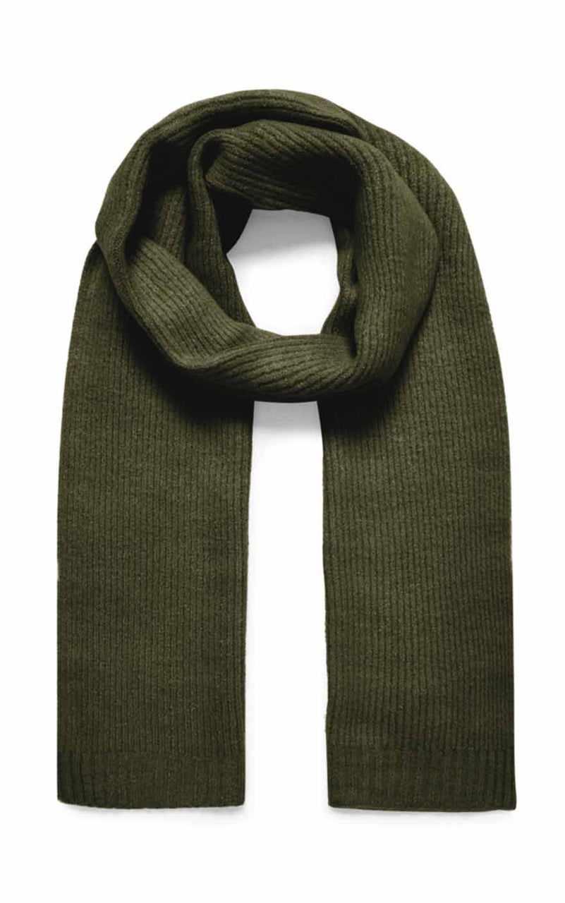 Ivo Scarf in Rifle Green