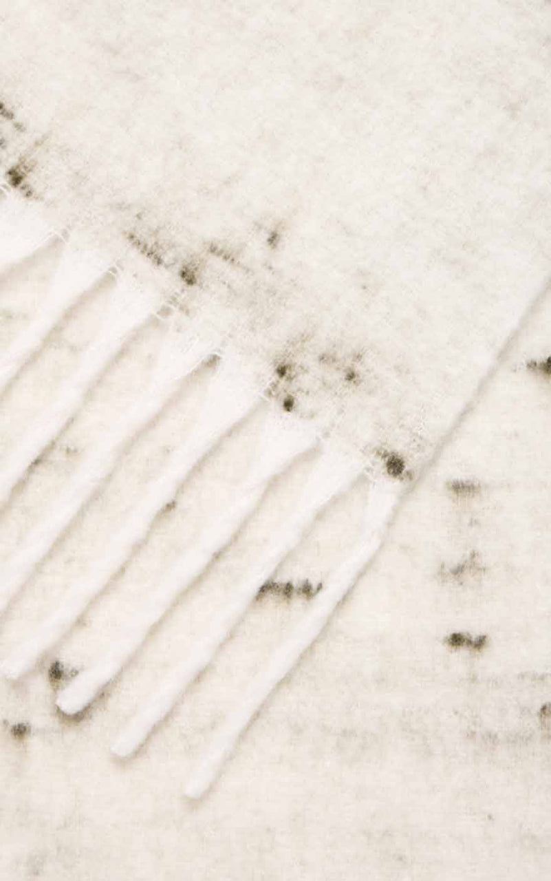 Lenni Scarf in Almond Milk