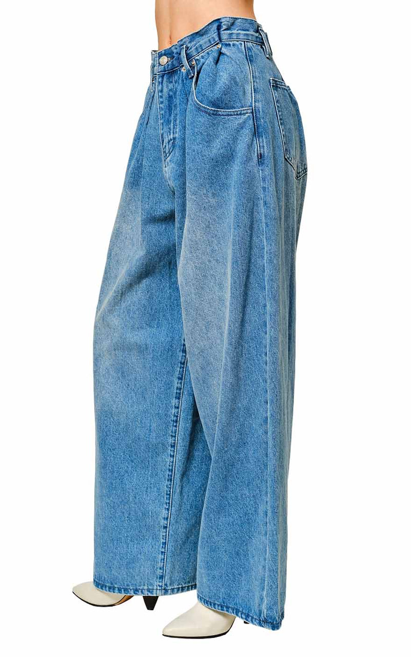 Amaya Jeans in Medium Blue Denim