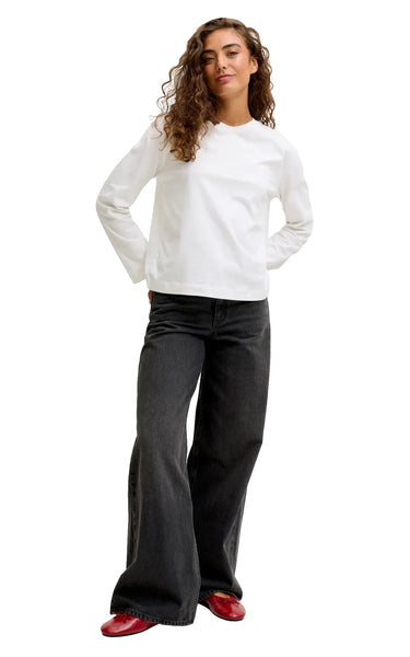 Oslo Wide Mid Waist Jeans in Black Denim