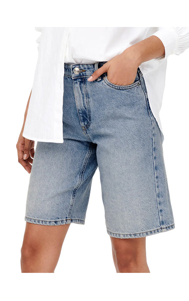 Sonny Wide Shorts in Light Blue Denim