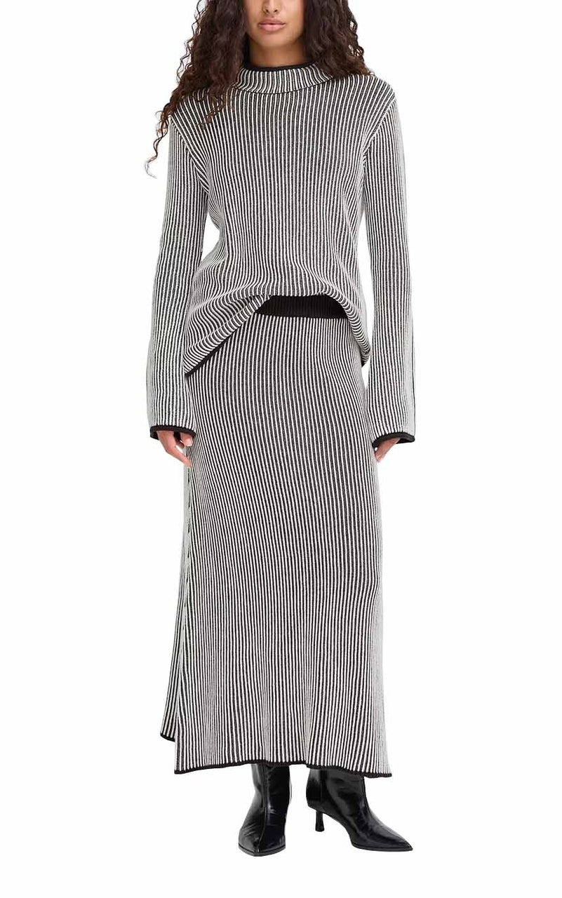 Danuta Skirt in Black