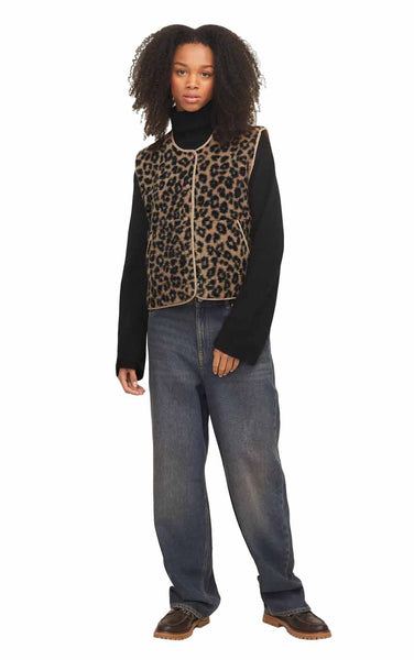 Vera Check Teddy Vest in Cornstalk with Leopard