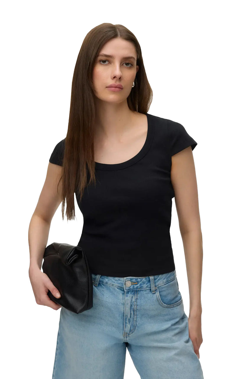 Chloe U-Neck Tee in Black
