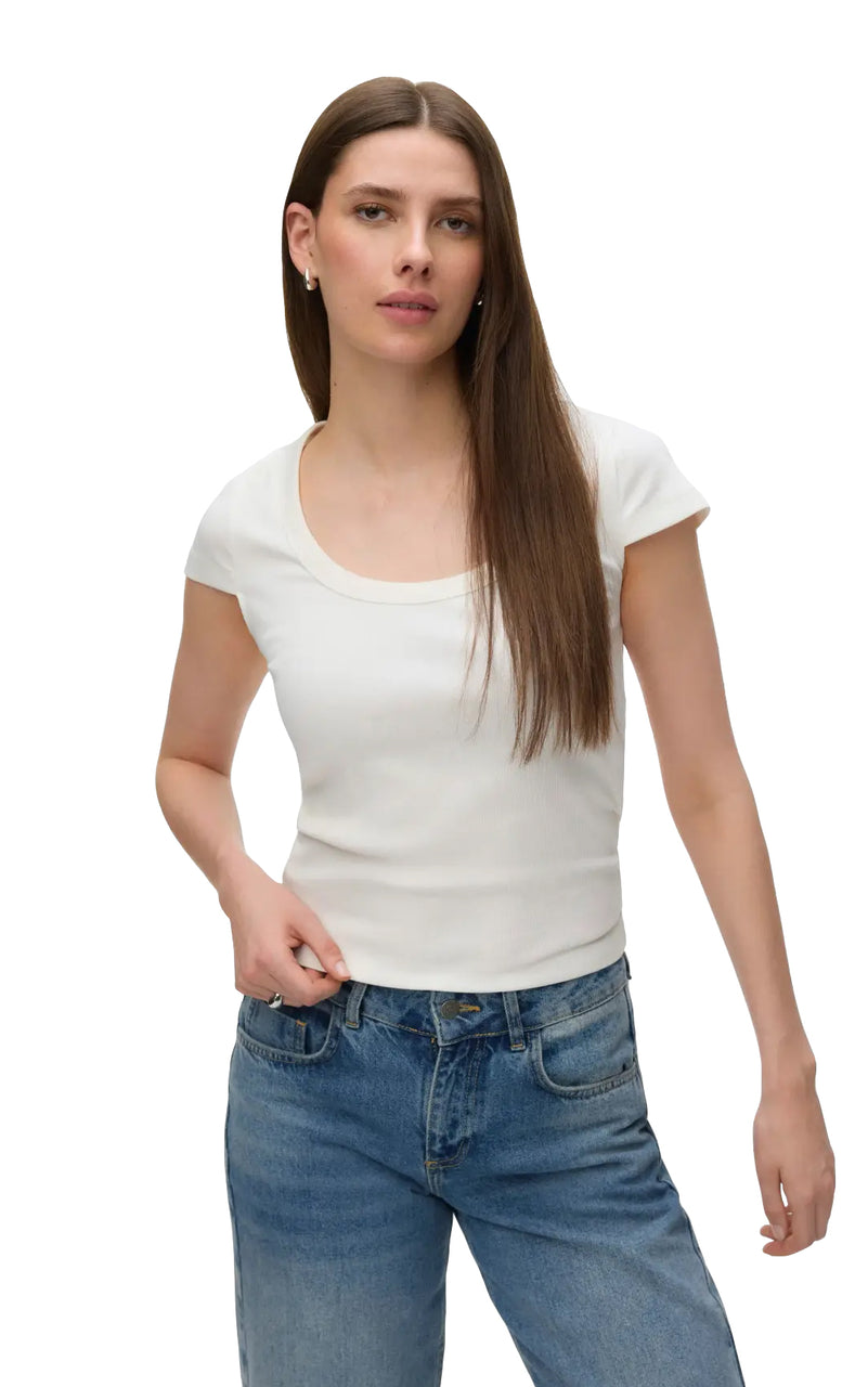 Chloe U-Neck Tee in Snow White