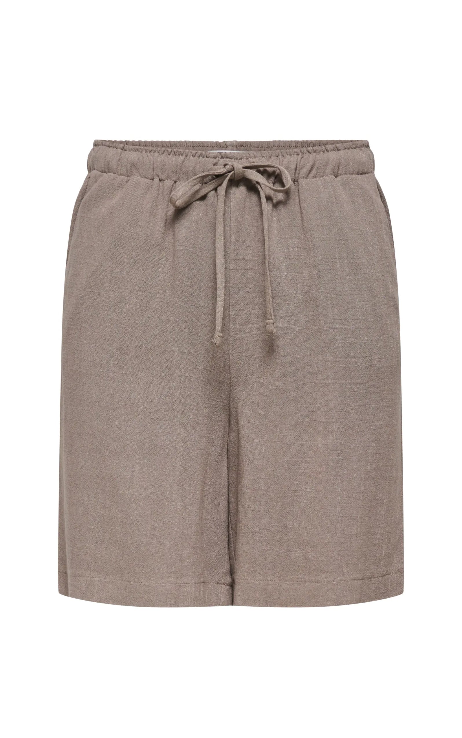 Siesta Shorts in Walnut