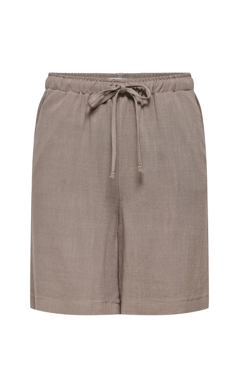 Siesta Shorts in Walnut